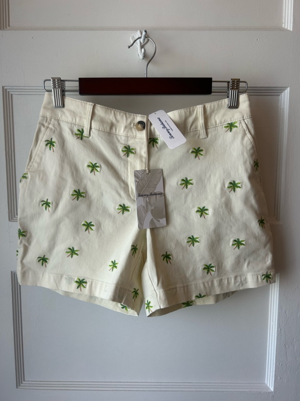 NWT Tommy Bahama Borocay Palm Paradise 5-inch shorts